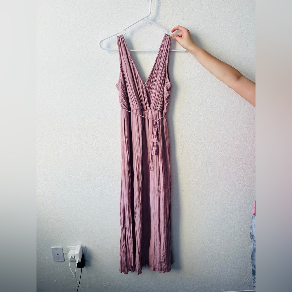 Pink V-neck full-length dress with slit on side from Shinestar. Size: Small